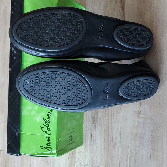 Sam Edelman Ballet Flats - Picture 2 of 4